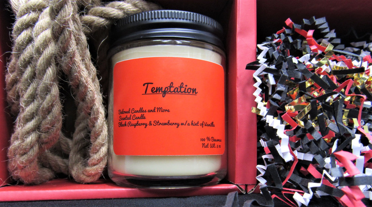 Temptation (Black Raspberry & Strawberry) Candle 8oz w/Wooden Wick